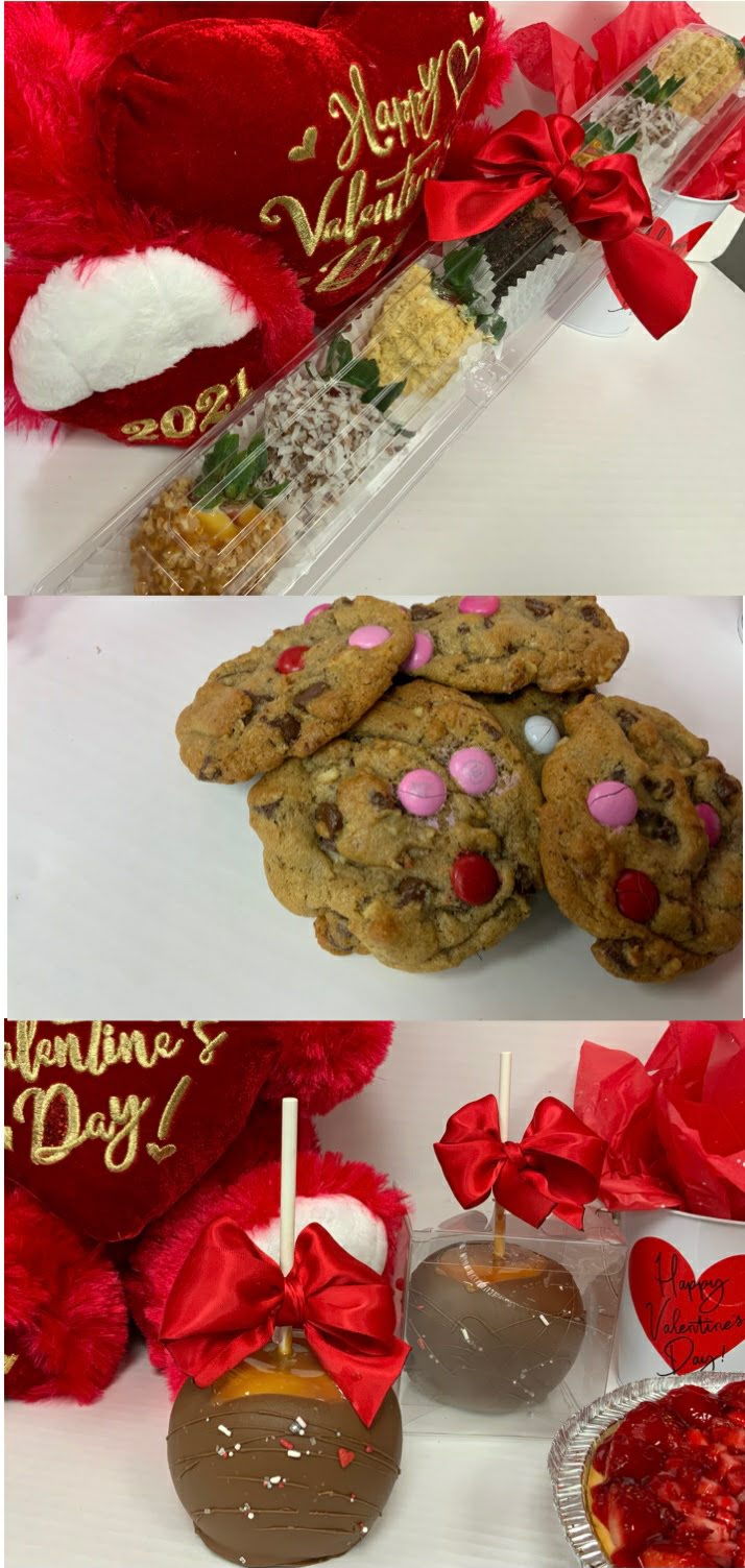 Sweet Trio (6 Strawberries/6 Chocolate Chip cookies/1 Candy Apple